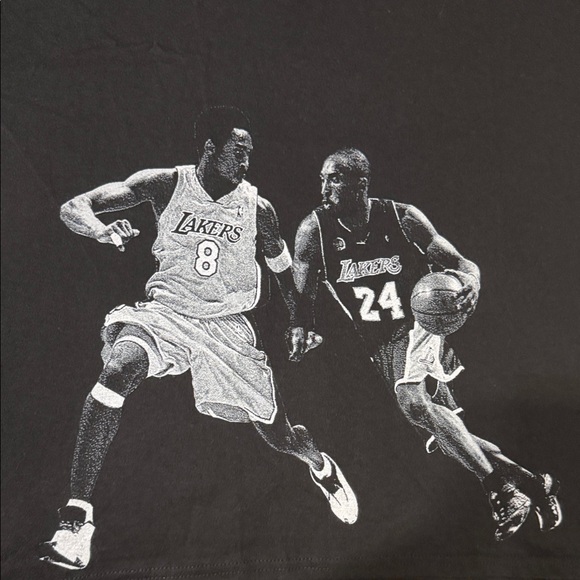 Kobe Vs Kobe  Black Tee - Picture 3 of 8